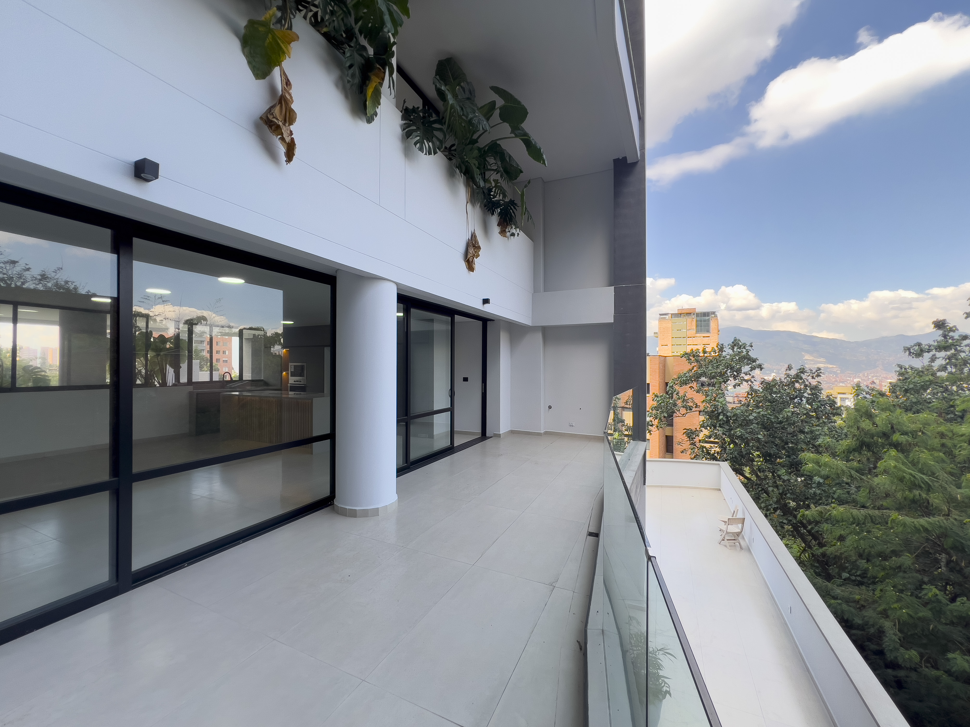 Apartamento en venta en el poblado Medellín cerca del Tesoro