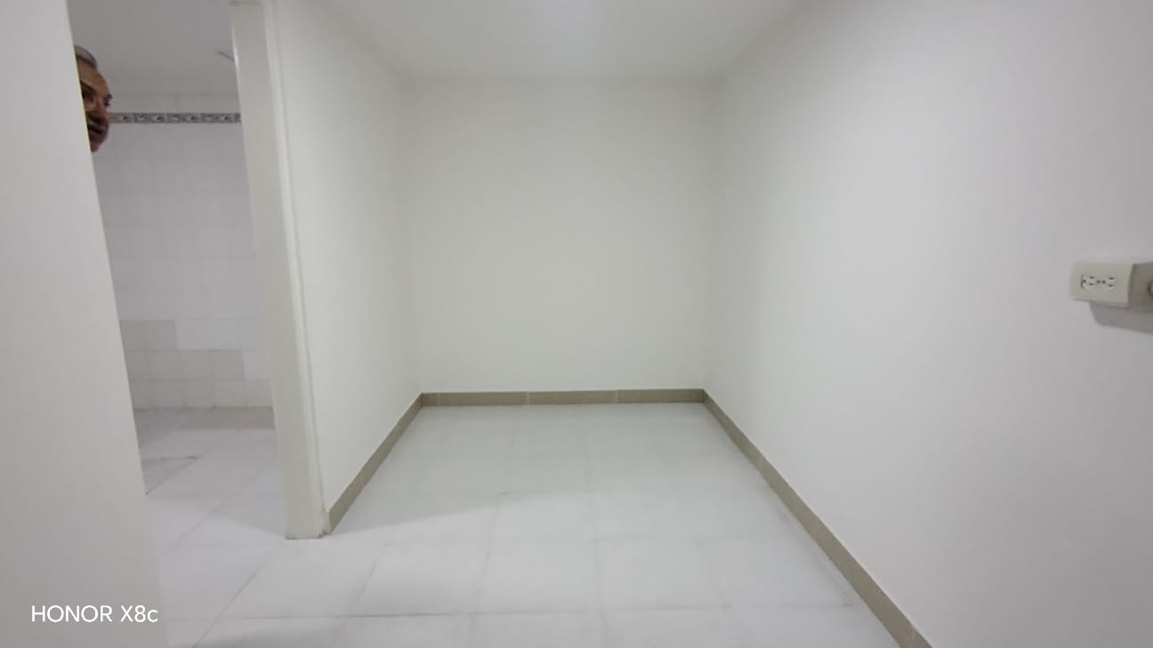 Casa comercial para arriendo en La 80 Estadio