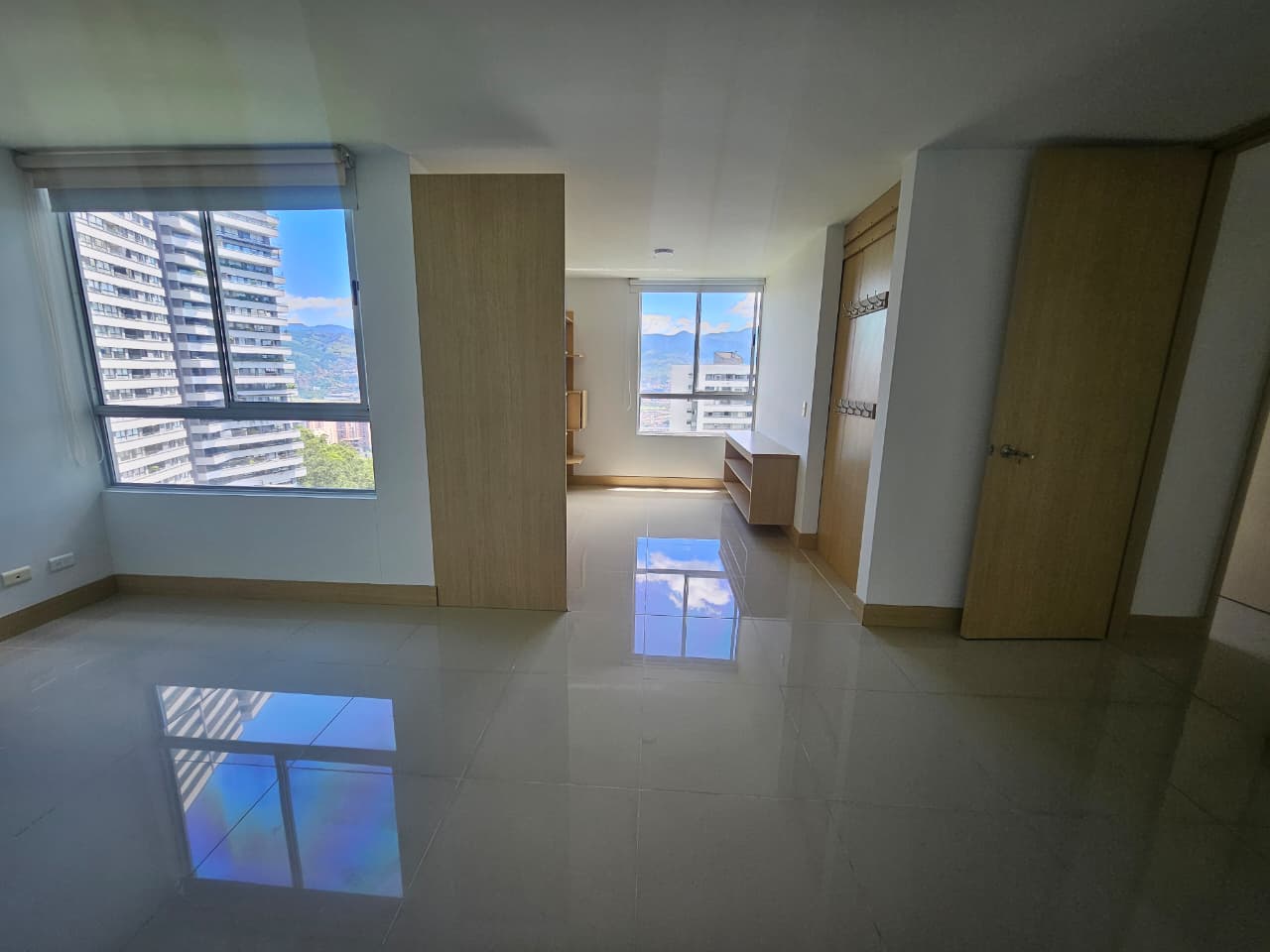 Apartamento para arriendo en El Poblado Loma del Indio