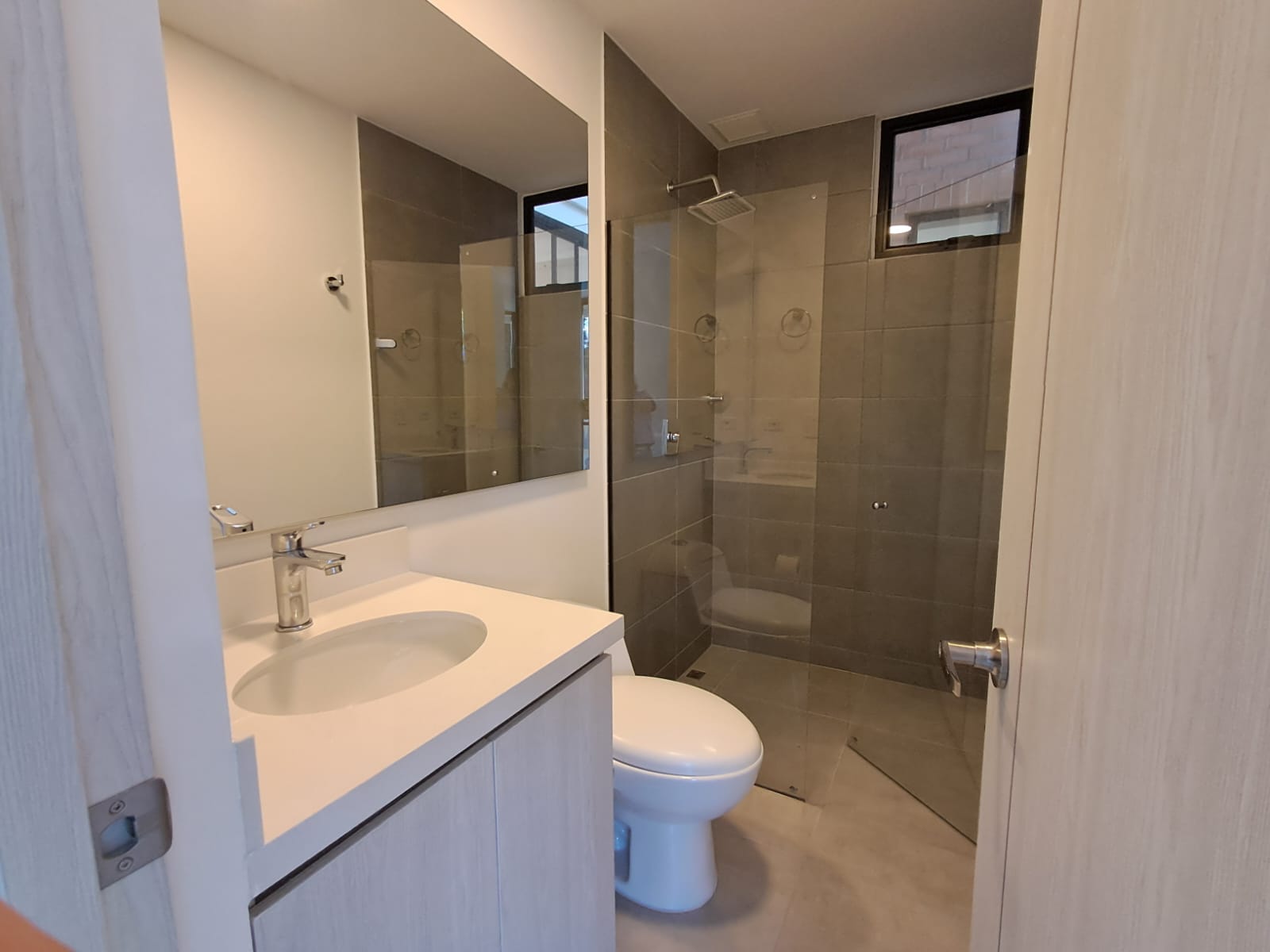 Apartamento en venta en Los Colores   Medellín