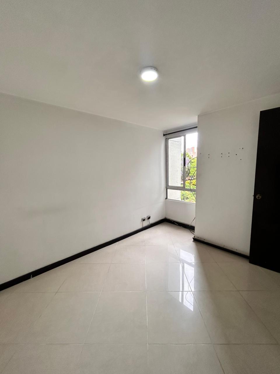 Apartamento en venta en San German - Robledo