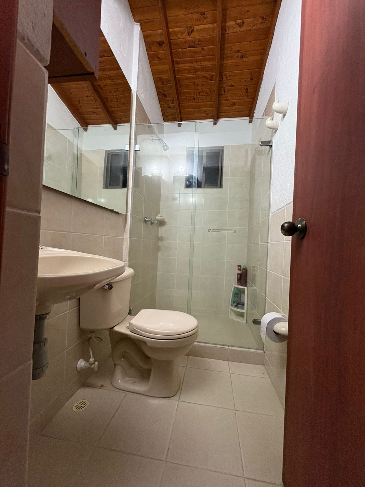 Casa en venta en la Estrella Suramerica