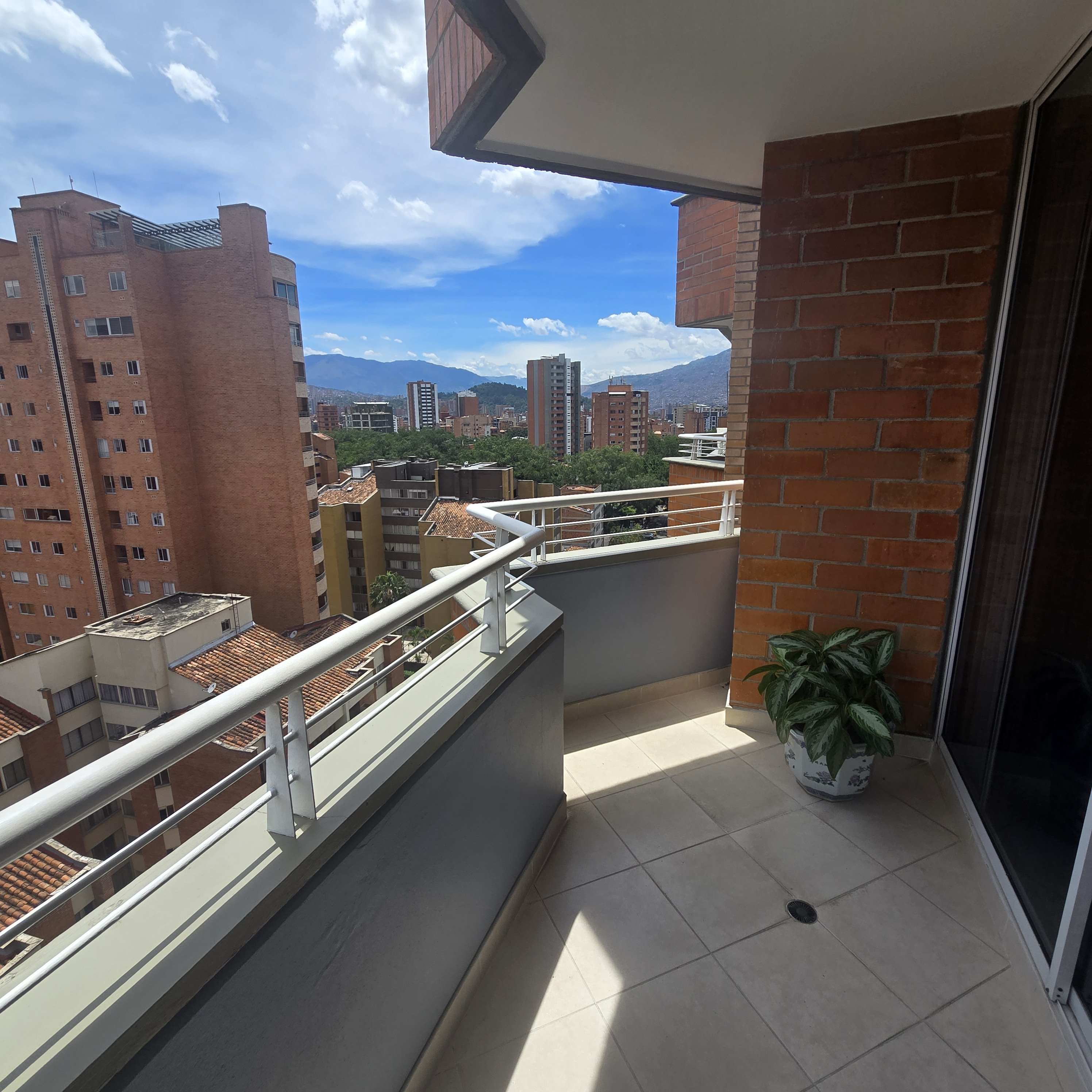 Apartamento en Venta en Laureles Antioquia