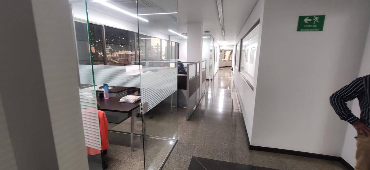 Bodega industrial con oficinas para la venta en Sabaneta