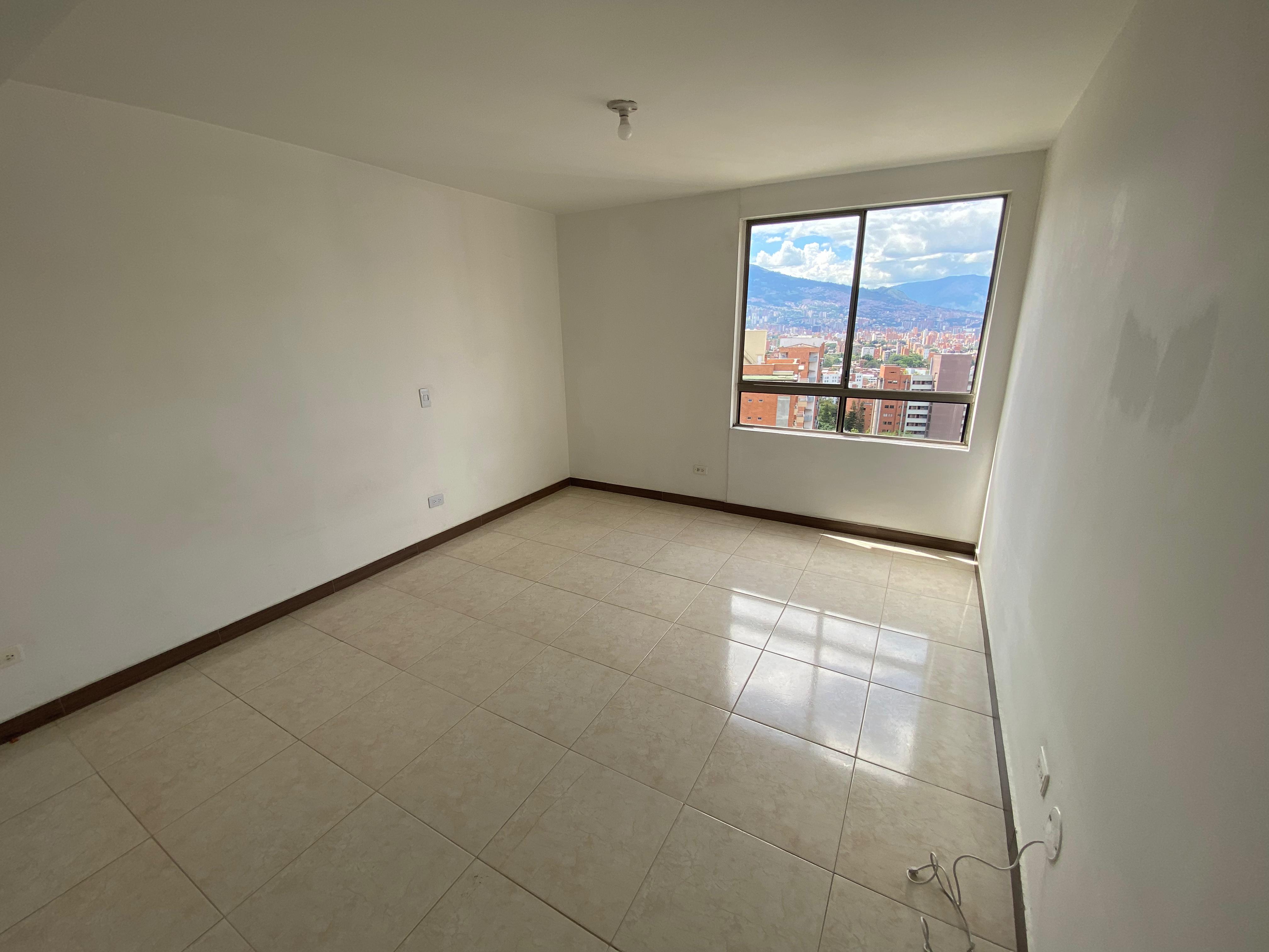 Apartamento en venta Loma de los Bernal