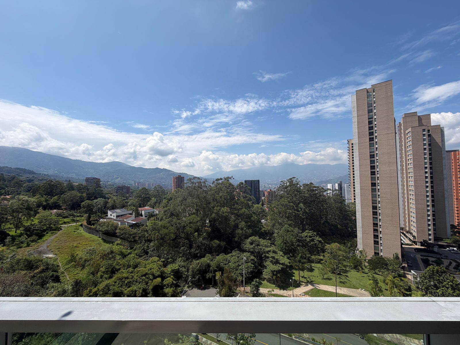 Apartamento en venta Medellin Poblado los Balsos