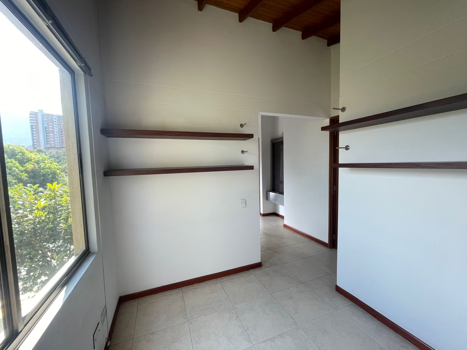 Casa en arriendo en Envigado Las Antillas