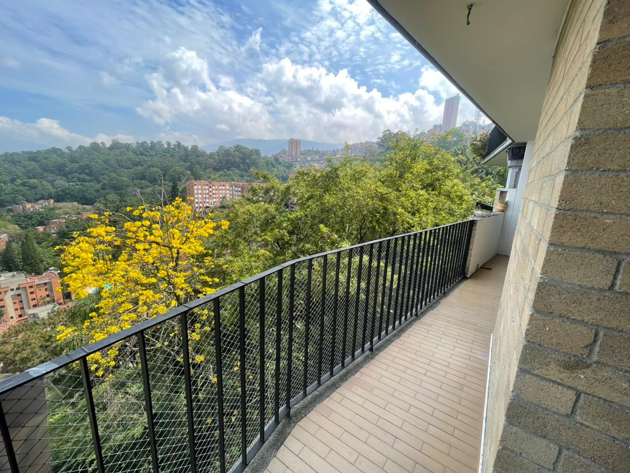 Apartamento para venta en el Poblado las Palmas Medellin