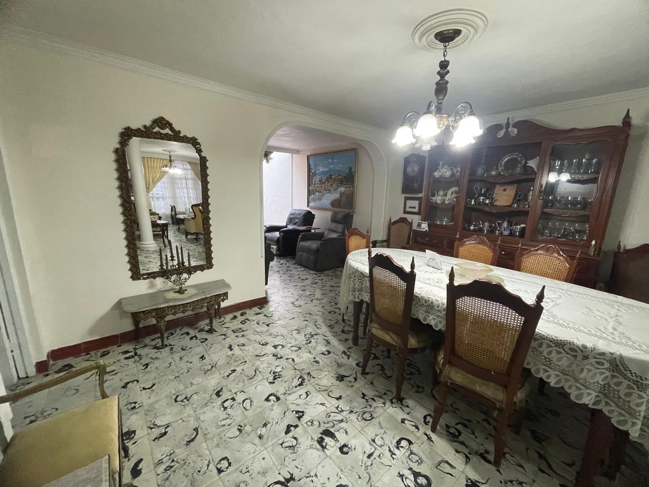Casa en Venta en Belen Rosales  Medellin