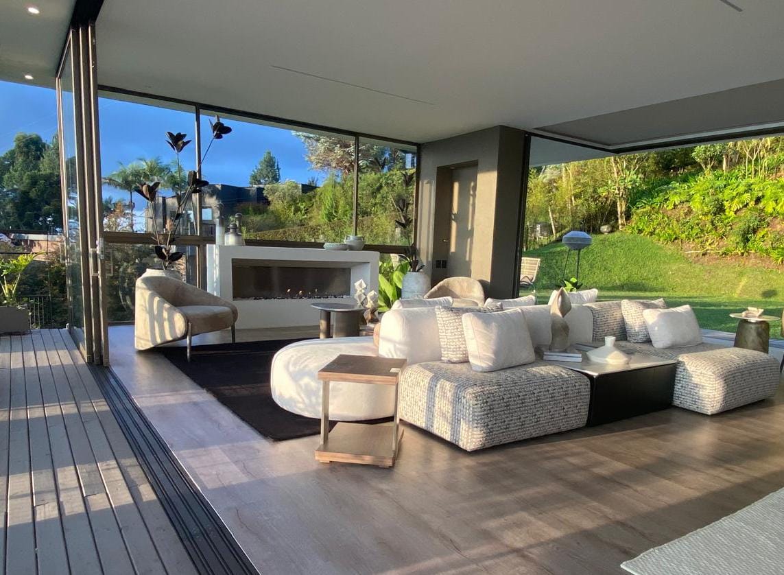 Casa en venta para estrenar en las Palmas Medellin