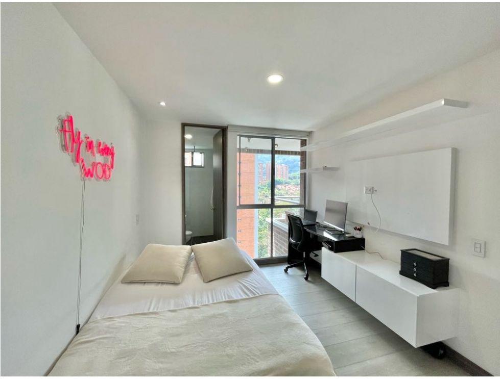 Apartamento en venta en Envigado Loma las brujas