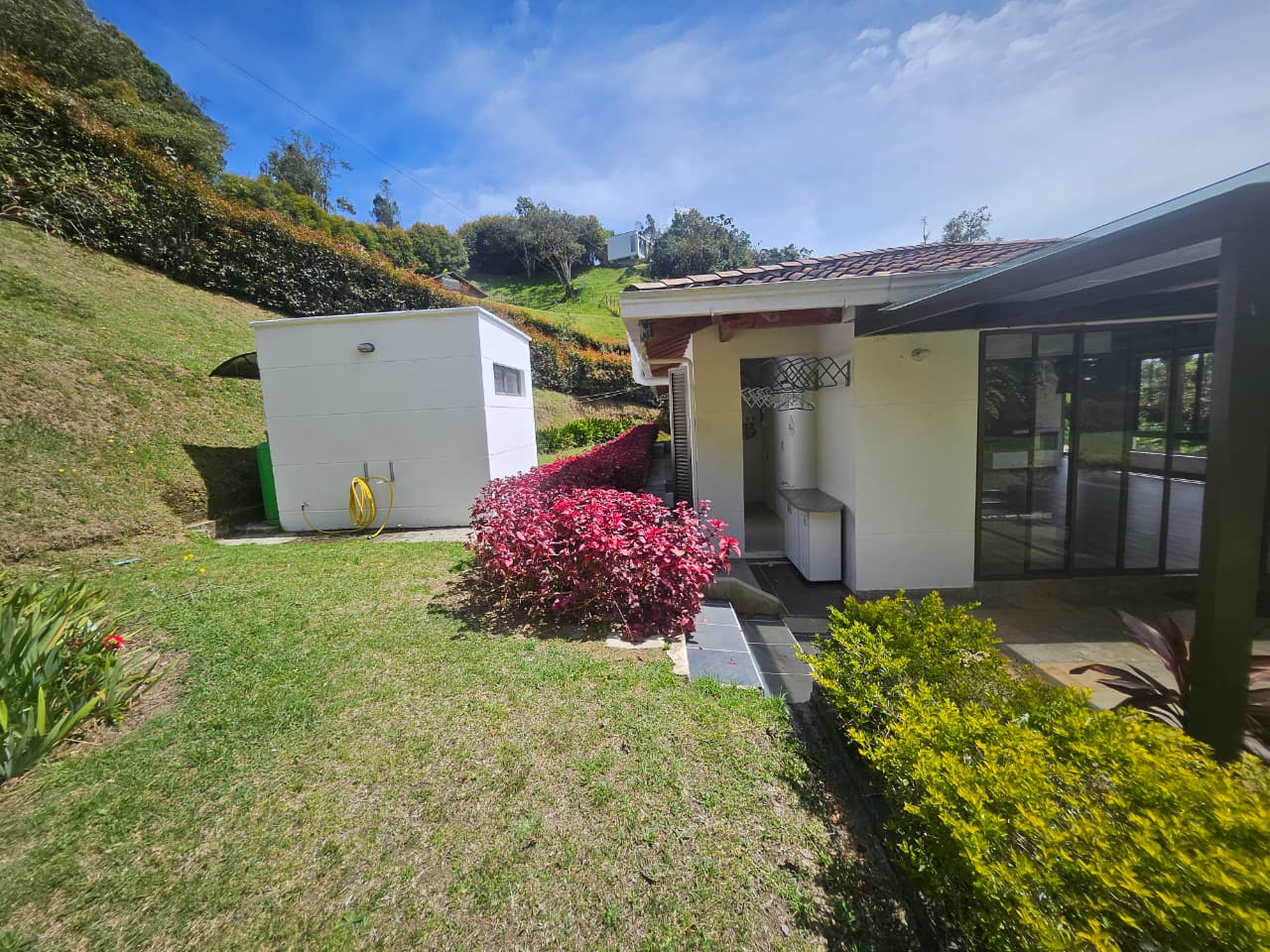 Casa para arriendo en Envigado Loma del Escobero