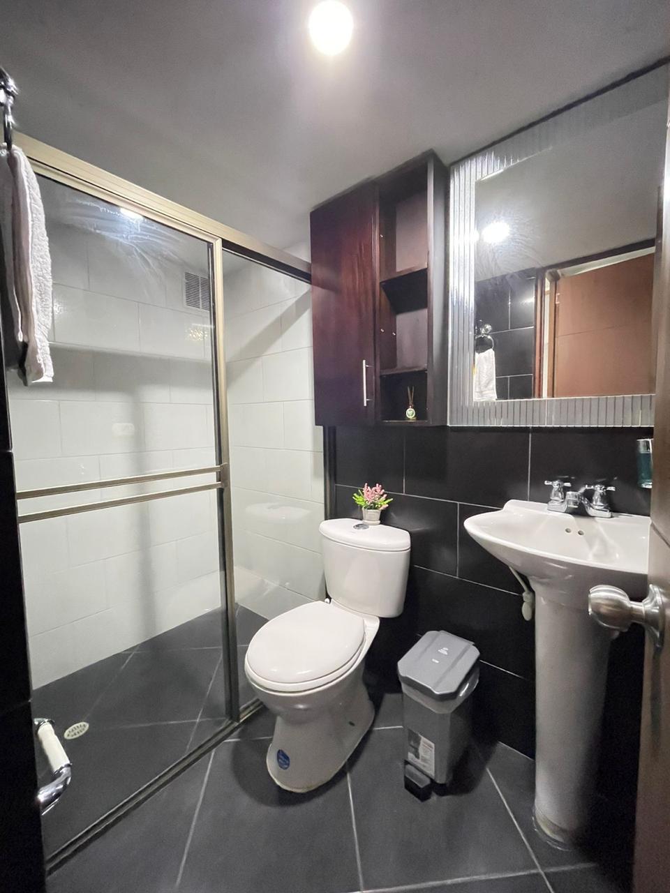 Apartamento amoblado en arriendo Loma de San Julian Poblado