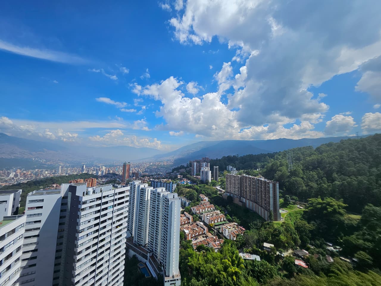 Apartamento para arriendo en Las Palmas Medellín