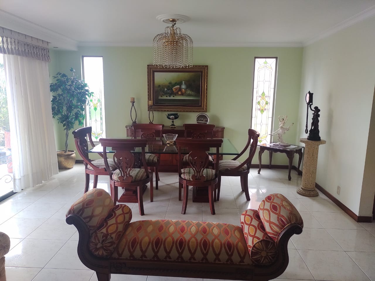 CASA EN VENTA EN EL POBLADO LA CALERA