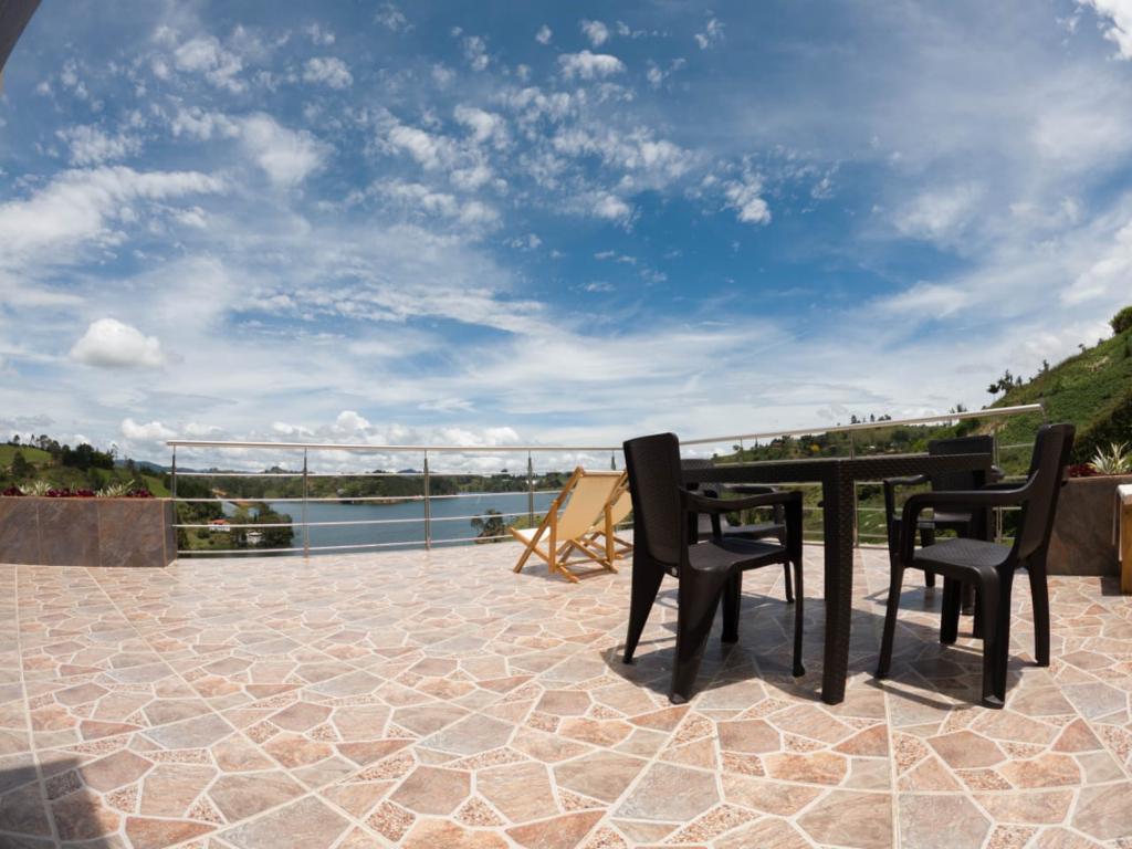 Casa finca en venta en Guatapé  Antioquia con acceso a la represa