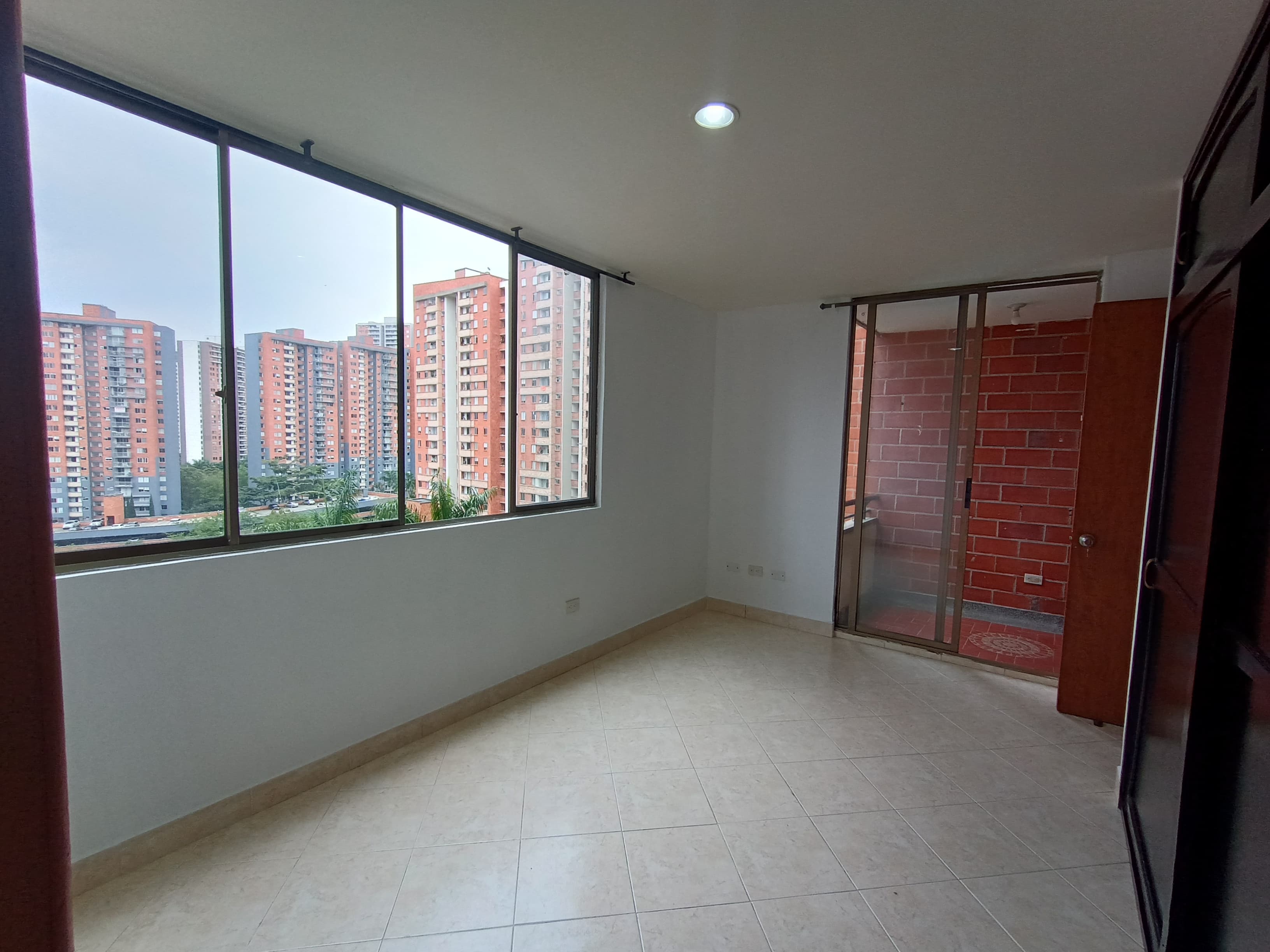 Apartamento en venta Medellin Loma de los Bernal