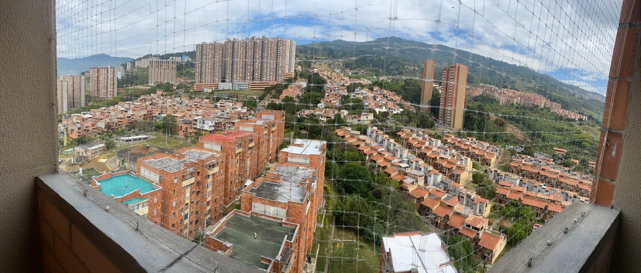 Apartamento en venta en Robledo Pajarito -