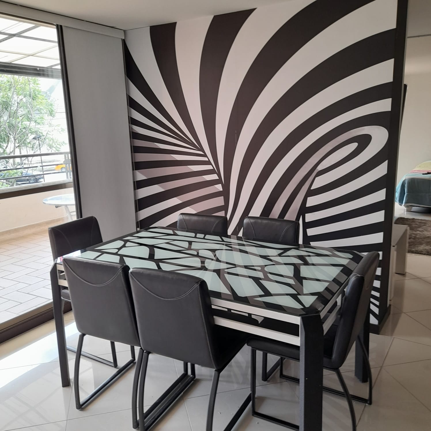 Apartaestudio amoblado para arriendo vía Las Palmas