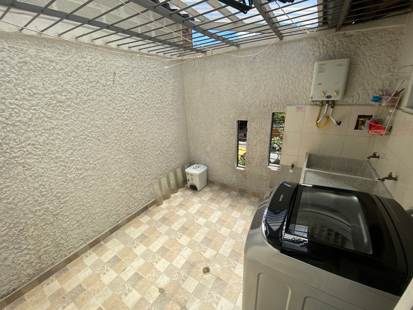 Casa en Venta en Guayabal segundo piso