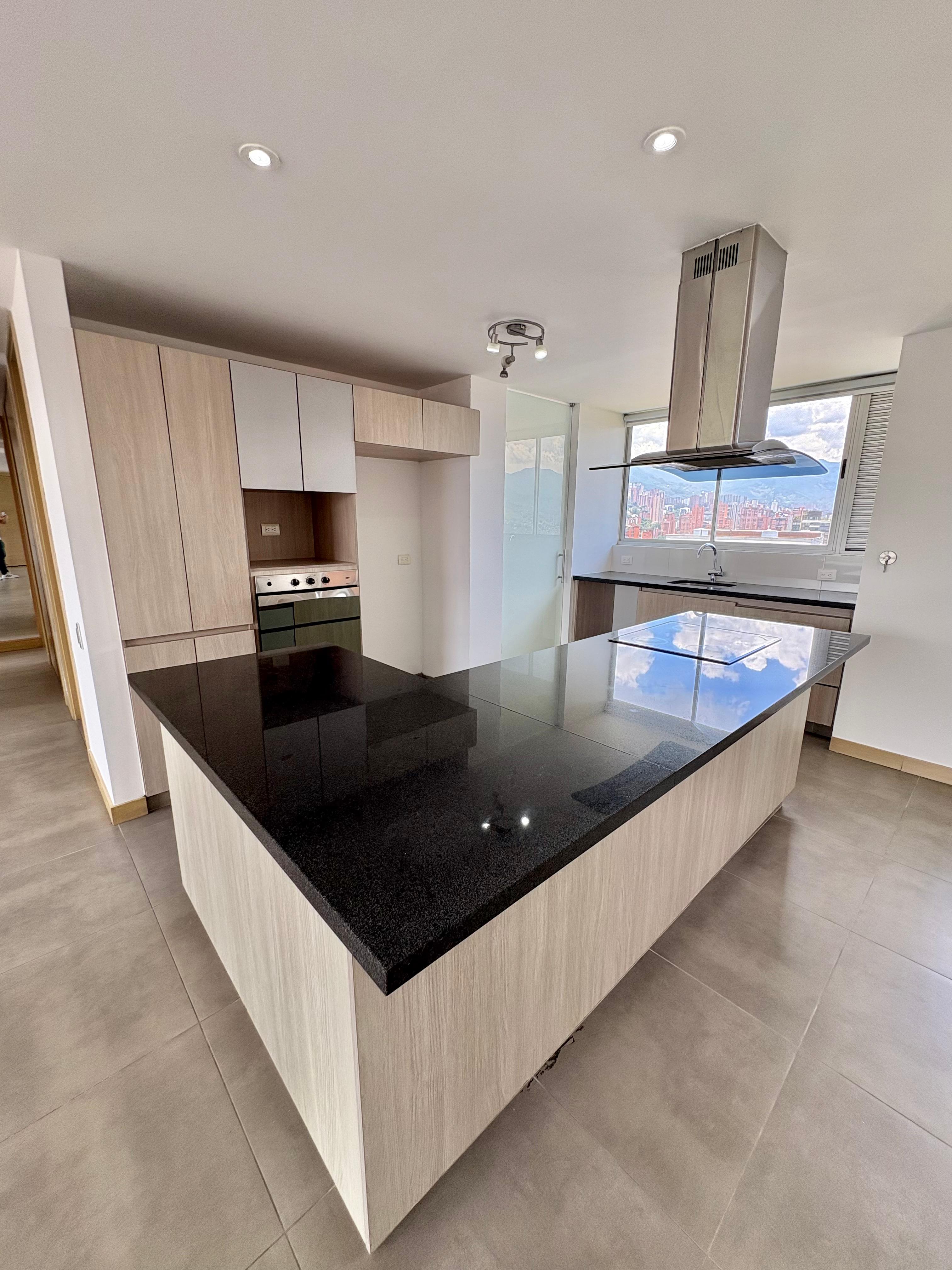 Apartamento en venta Medellin Poblado sector Castropol