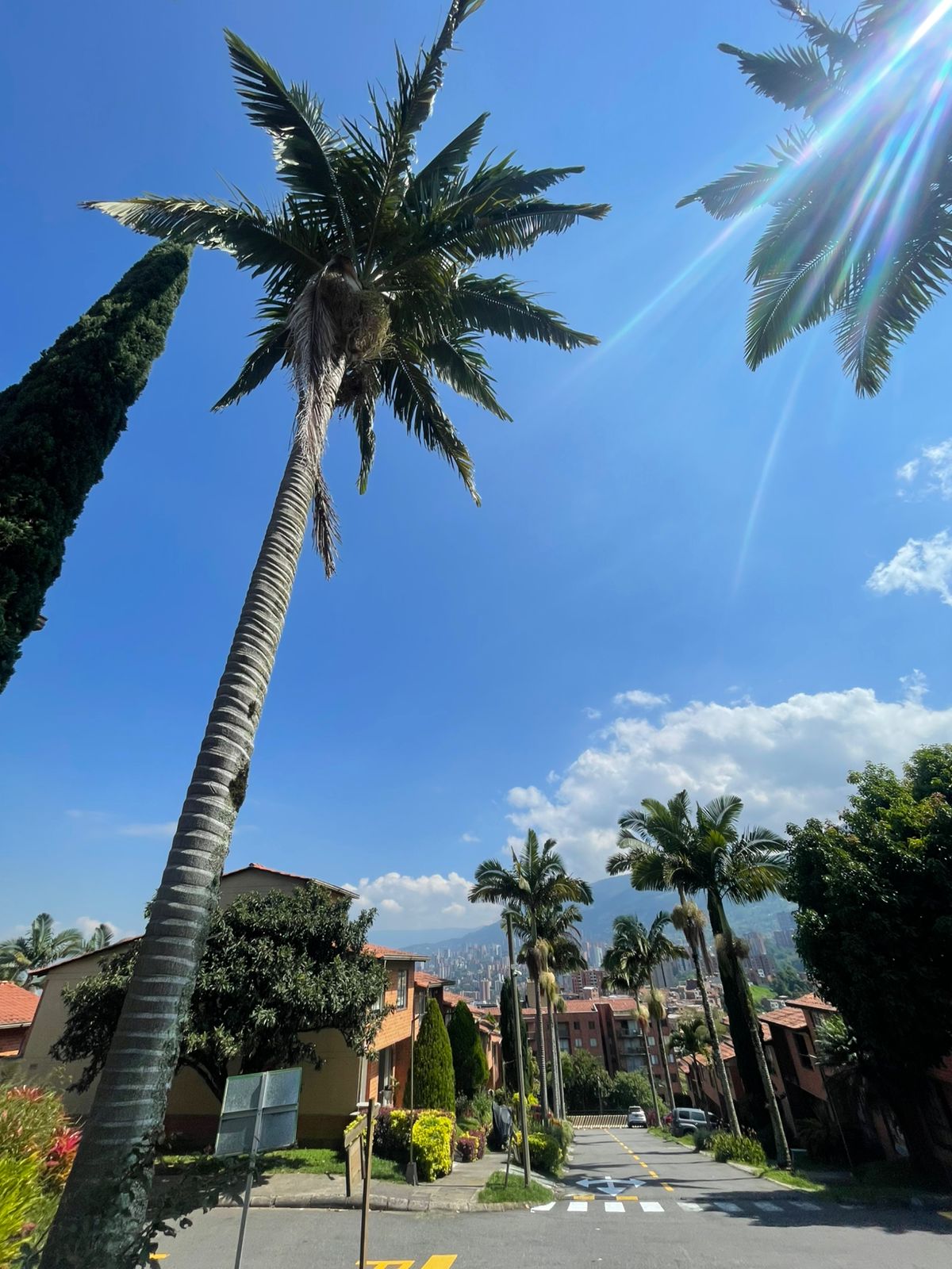 Casa en arriendo en Envigado Las Antillas