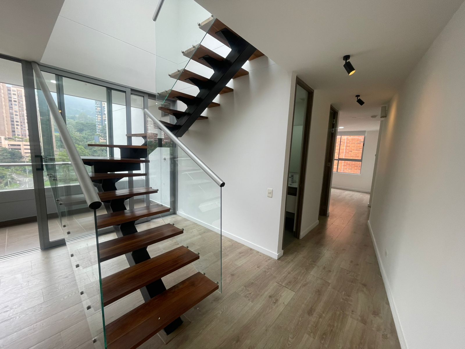 Apartamento para arriendo en Envigado Loma las brujas