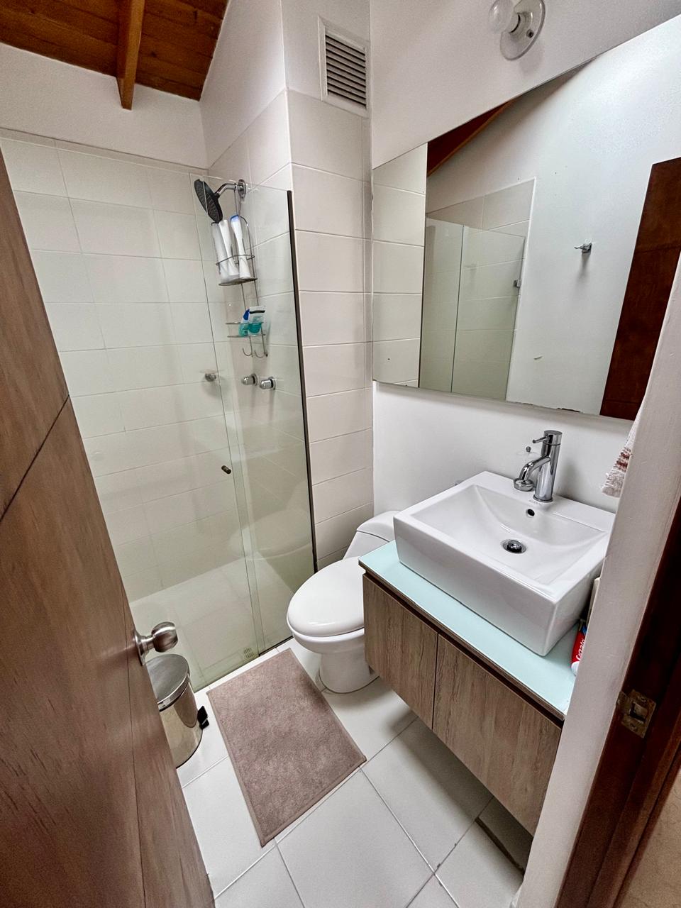 Casa en venta en Envigado la Calleja