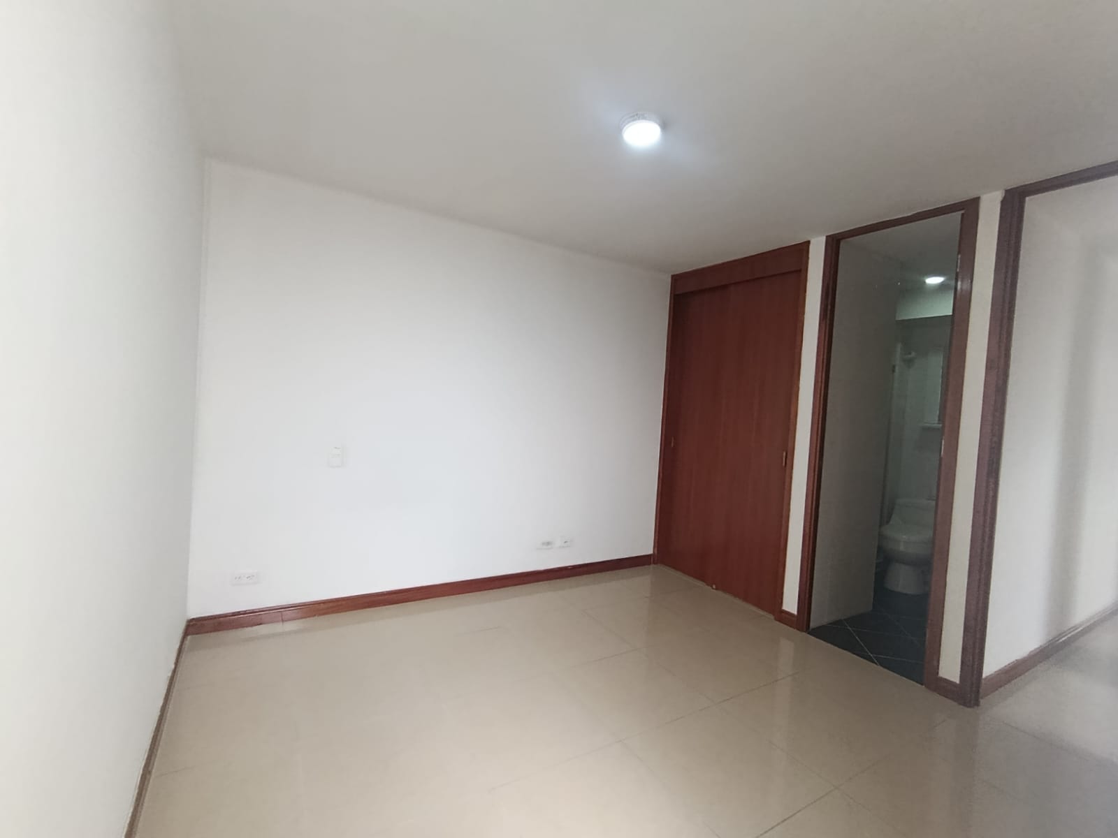 Arriendo apartamento en La Loma de Los Bernal