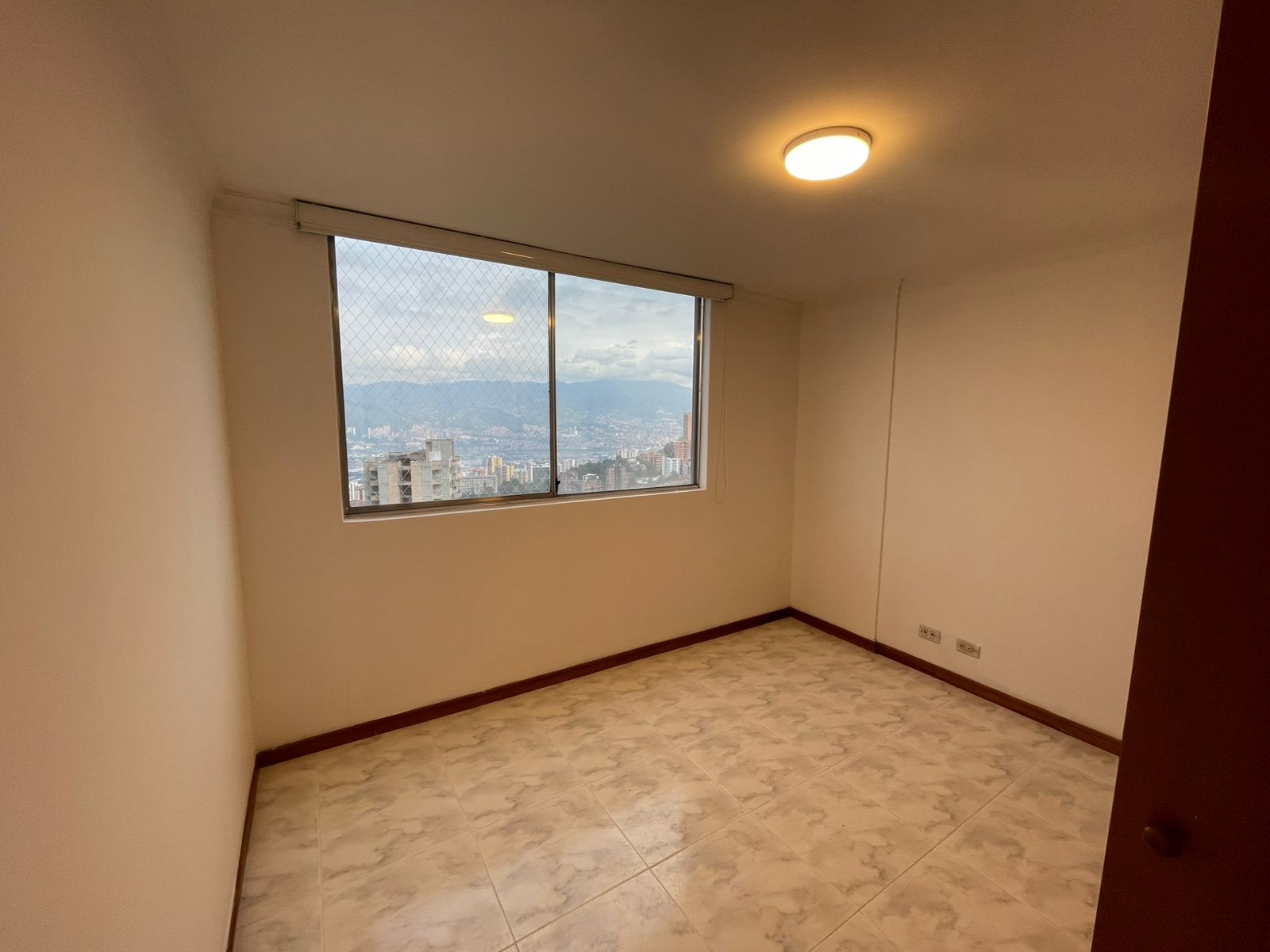 Apartamento en arriendo en Poblado Las Palmas