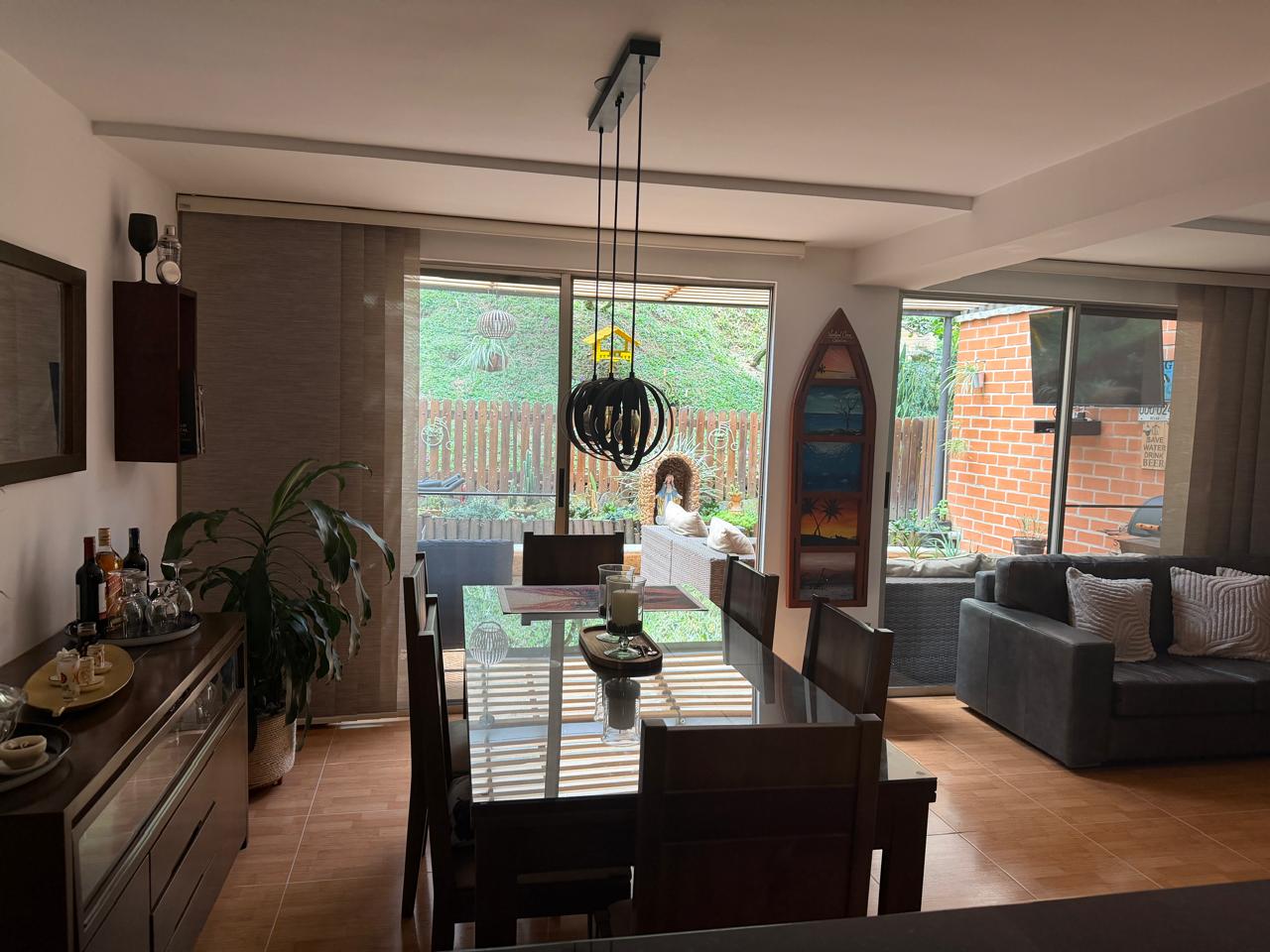 Casa para la venta en Envigado   sector Cumbres