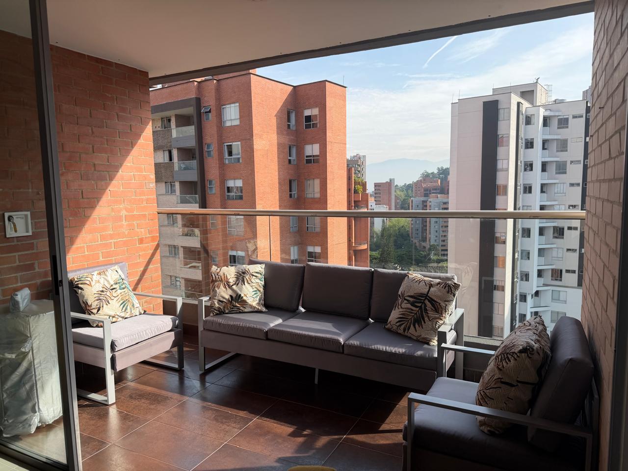 Apartamento en venta en Castropol Medellin