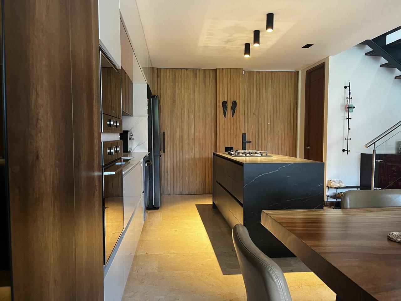 Casa para la venta en Envigado la Calleja