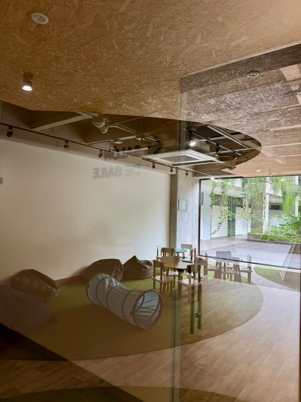 Apartaestudio amoblado para arriendo en Ciudad del Río El Poblado