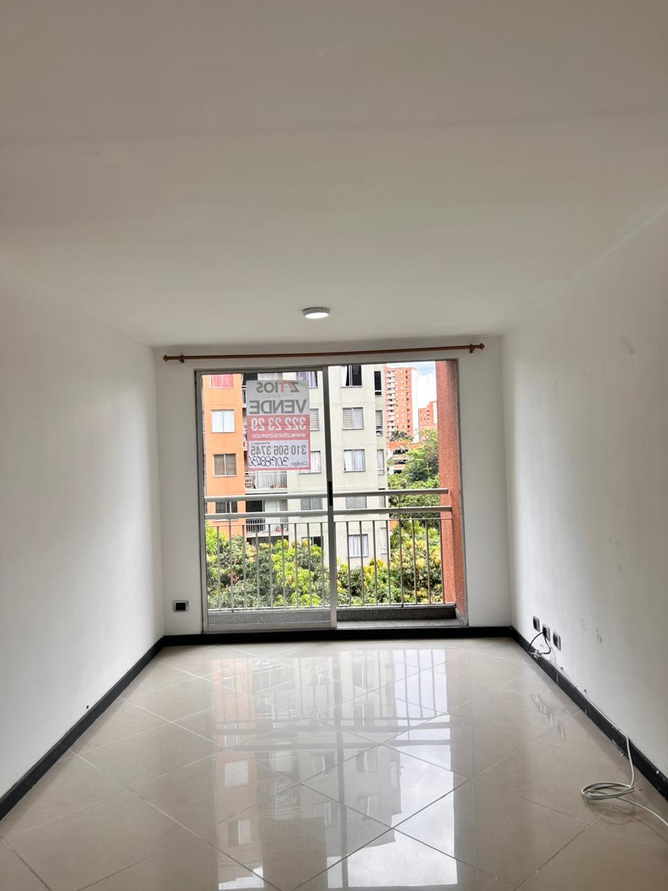 Apartamento en venta en San German - Robledo