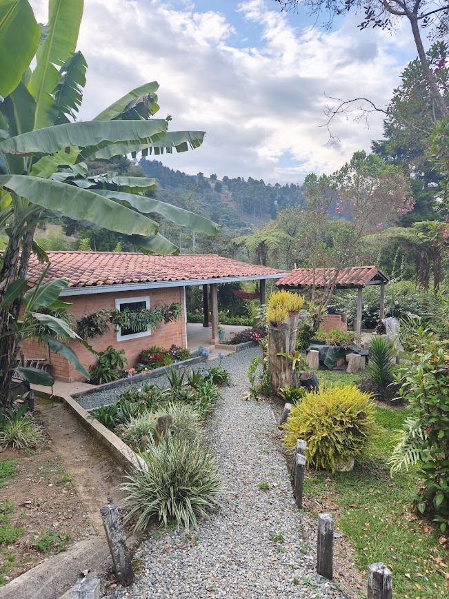Venta de casa finca en La Estrella La Tablaza