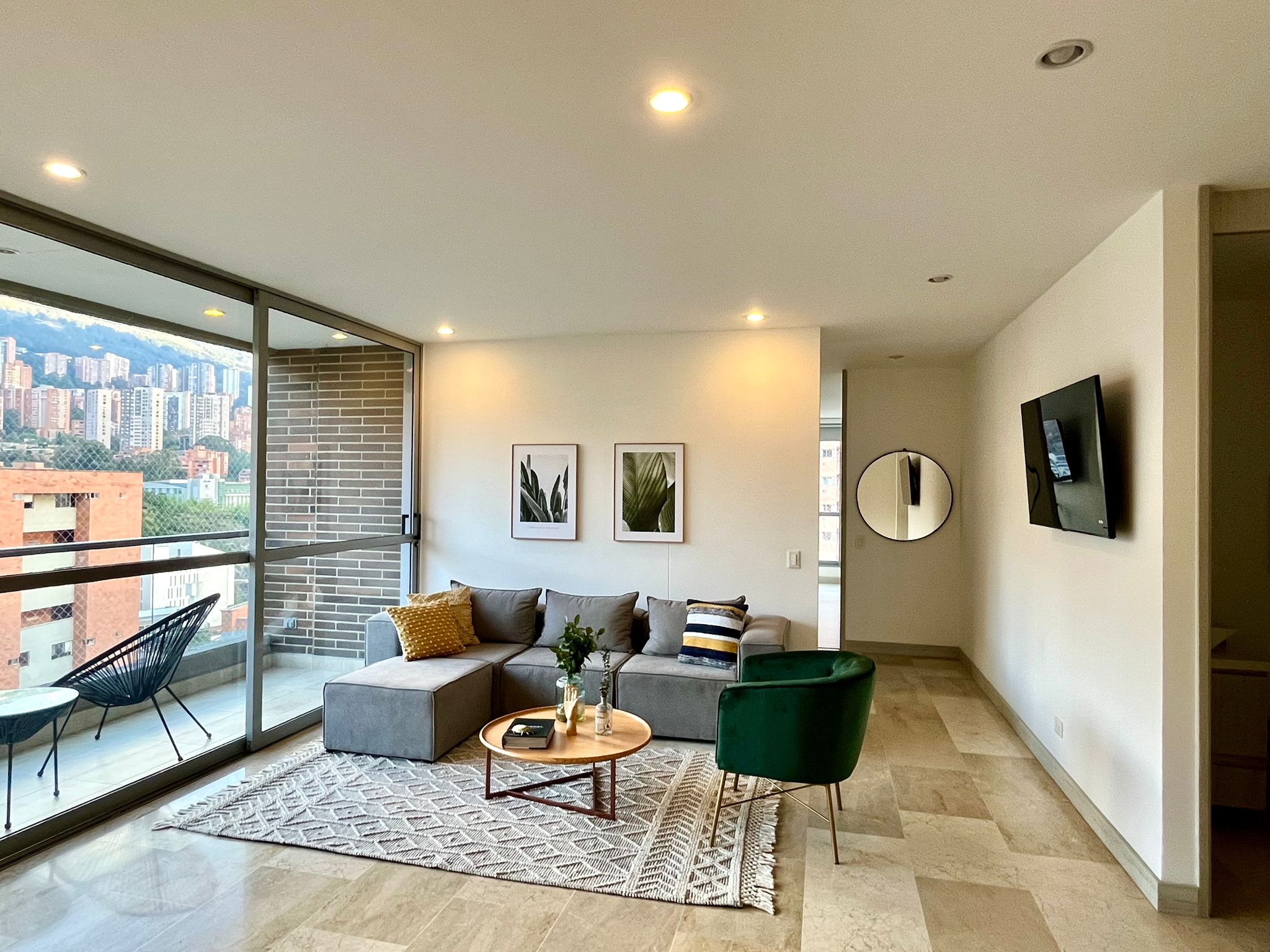 Apartamento para arriendo amoblado Lalinde Poblado