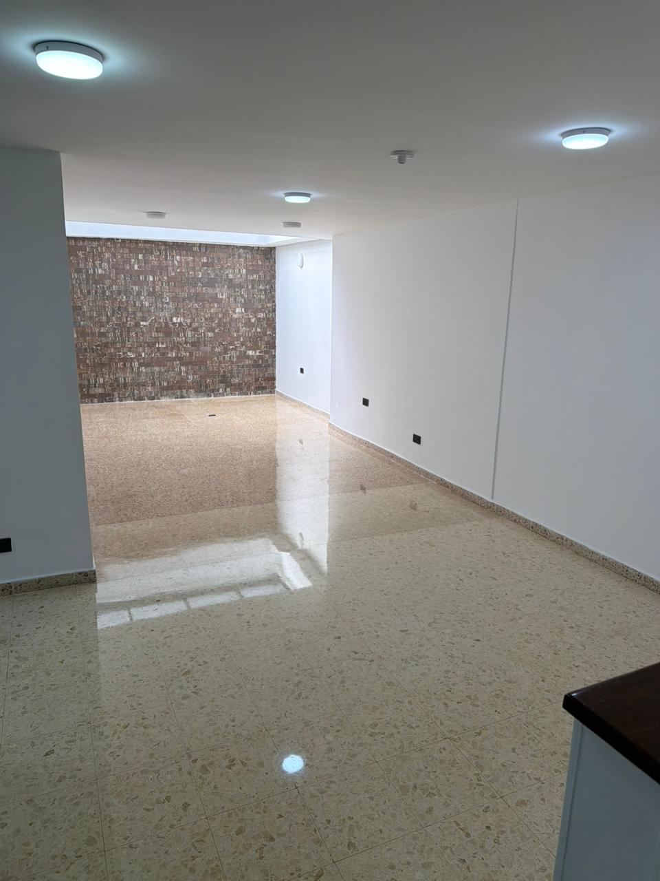 Casa para Arriendo  en Loma de los Bernal Medellín