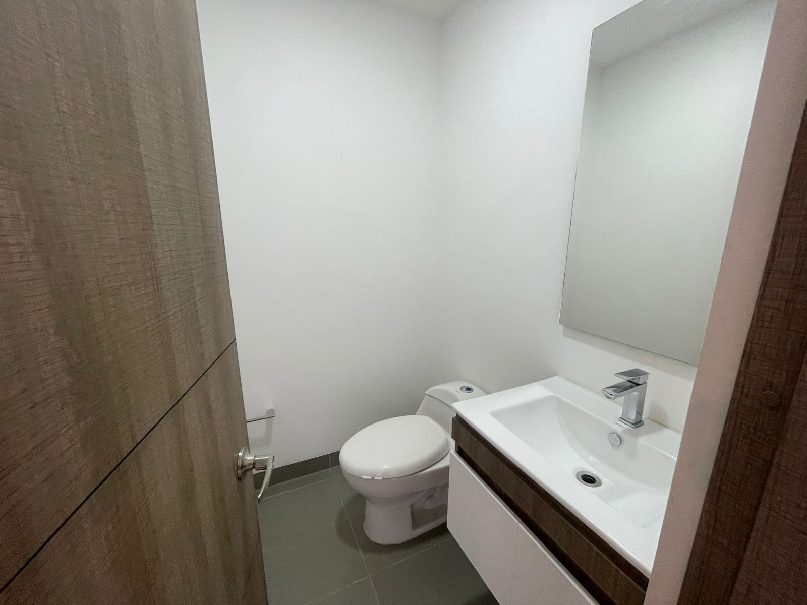 Apartamento para arriendo en Envigado Loma las brujas