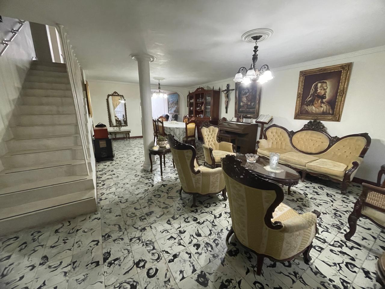 Casa en Venta en Belen Rosales  Medellin