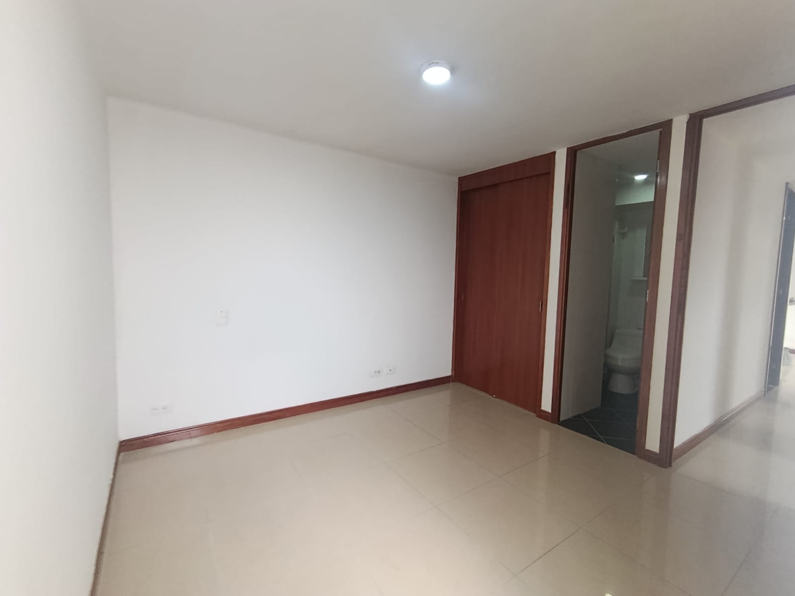 Arriendo apartamento en La Loma de Los Bernal