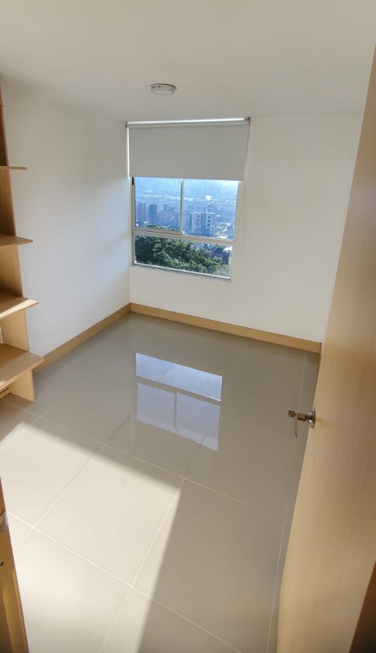 Apartamento para arriendo en El Poblado Loma del Indio