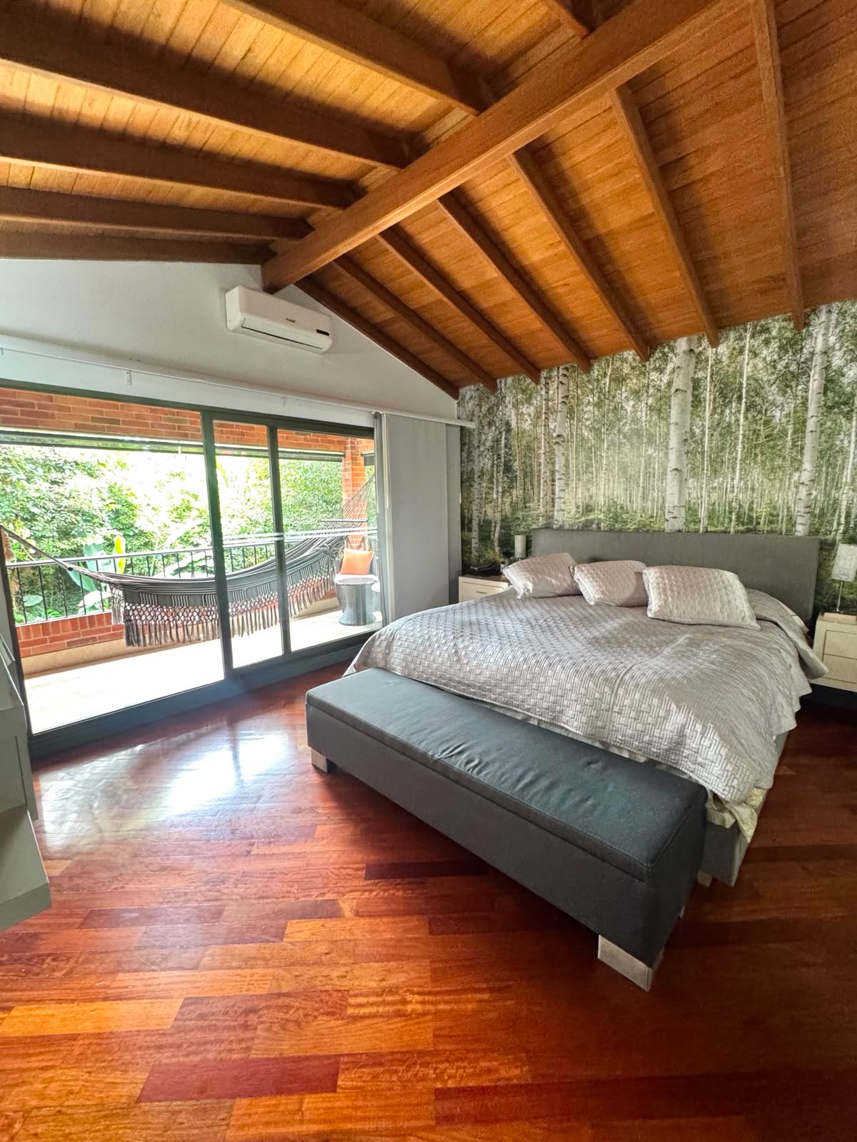Casa en  venta en altos del   Poblado Medellin