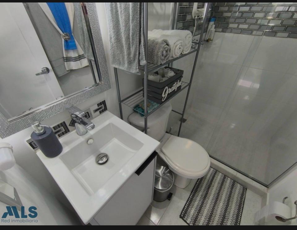Apartamento para la venta en Envigado Loma del Barro