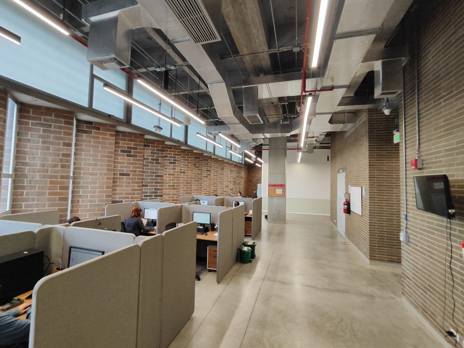 Edificio industrial para venta en sector  la aguacatala   Medellin