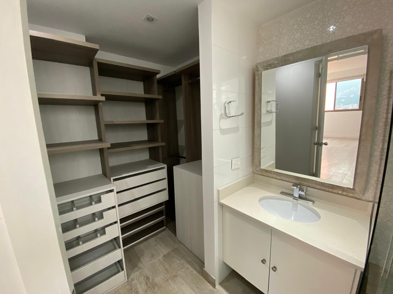 Pent hause dúplex en venta en Poblado los Parra Medellín