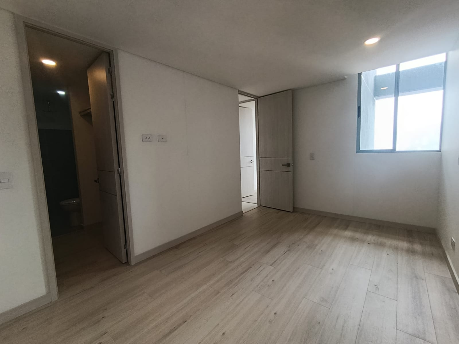 Arriendo apartamento en La Estrella para estrenar
