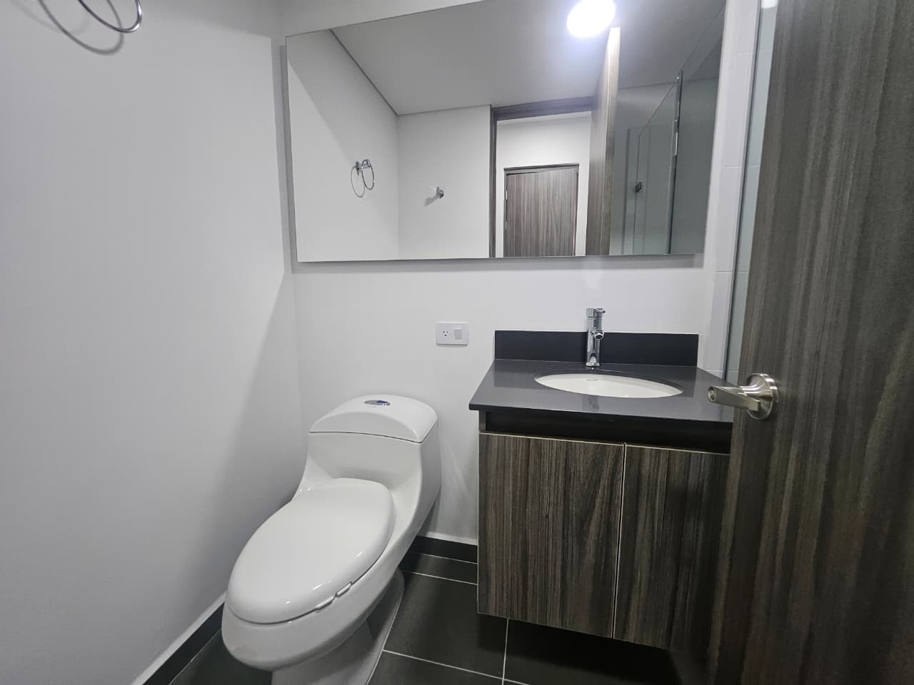 Apartamento para estrenar en arriendo en Las Palmas Medellín