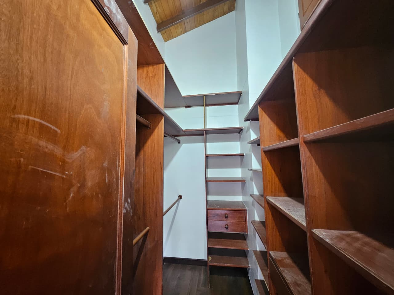 Casa en arriendo en Envigado Loma del Chocho