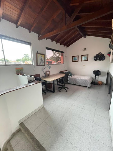 Casa para la venta en La Mota Medellin